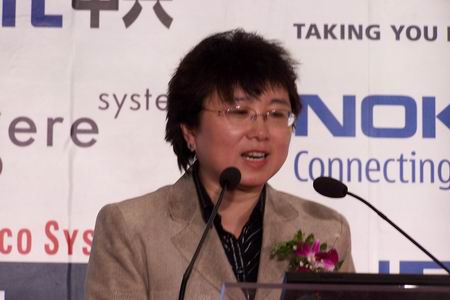 中國通信標準化協(xié)會網(wǎng)絡與交換技術委員會主席、中國通信學會信息通信網(wǎng)絡專業(yè)委員會主席 趙慧玲